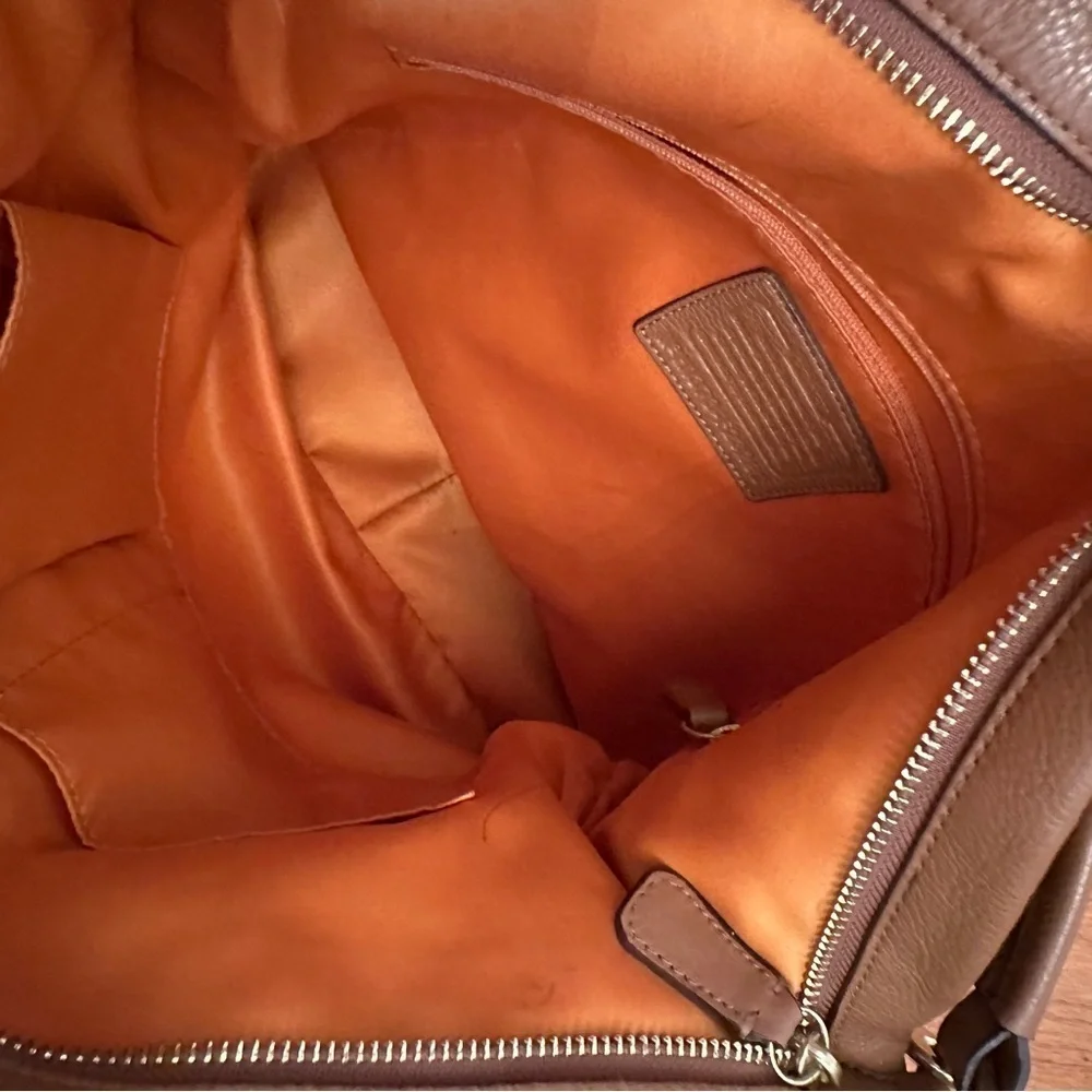 COACH PARK LEATHER HOBO (COACH F23293